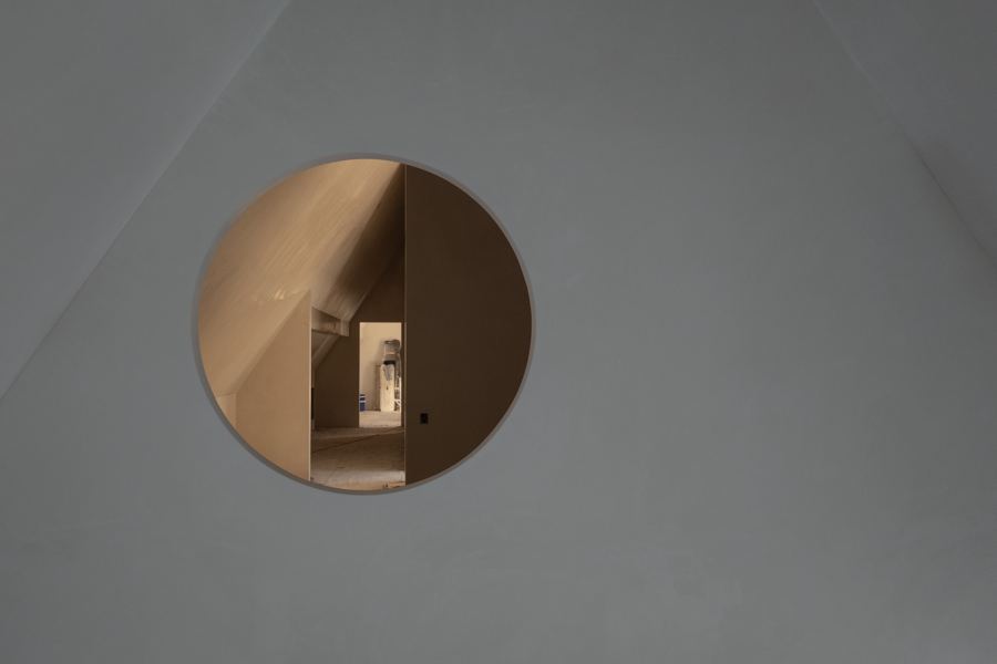 The circular opening after blueboard.