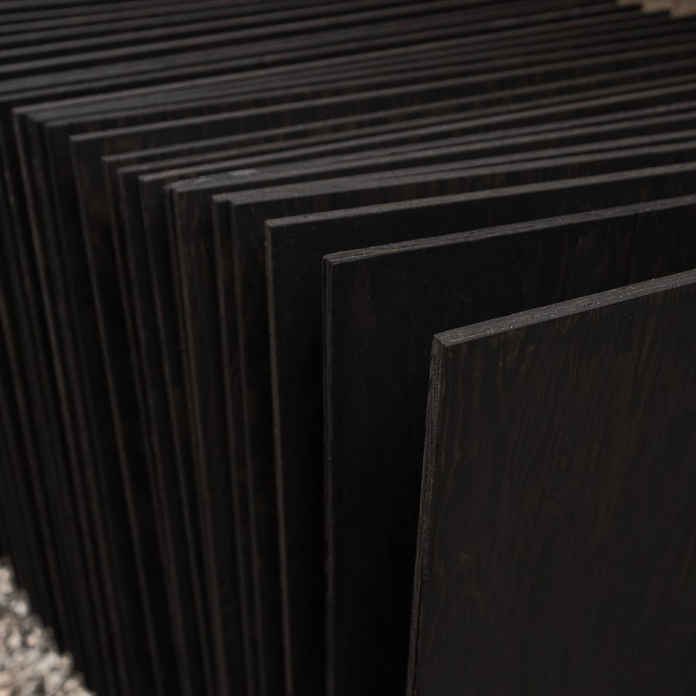 Pine-tarred shingles